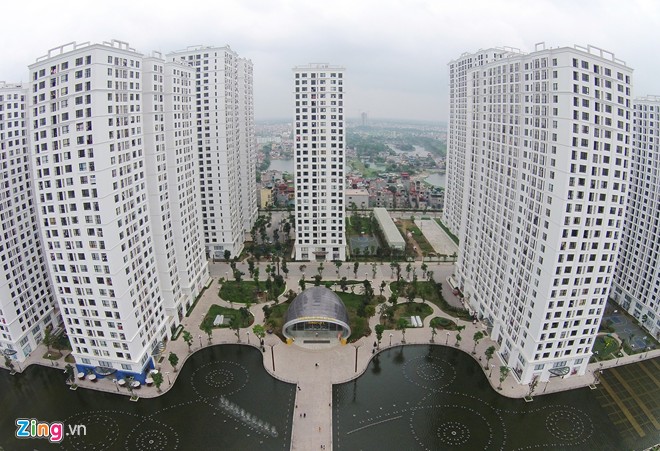 VMM Times City gồm các phân khu chức năng rộng lớn, được bố trí tại tầng hầm B1 kết nối các tổ hợp toà nhà, đáp ứng mọi nhu cầu mua sắm - tham quan - vui chơi - giải trí - thưởng thức ẩm thực theo mô hình hiện đại “tất cả trong một” tại các nước phát triển. Tâm điểm của VMM Times City là khu vực mua sắm vô cùng quy mô với đại siêu thị tiêu dùng lên đến hơn 11.500m2; trung tâm mua sắm quy tụ hàng trăm thương hiệu thời trang, trang sức, phụ kiện, mỹ phẩm, đồ gia dụng, các siêu thị điện máy, nội thất… nổi tiếng trong nước và quốc tế.